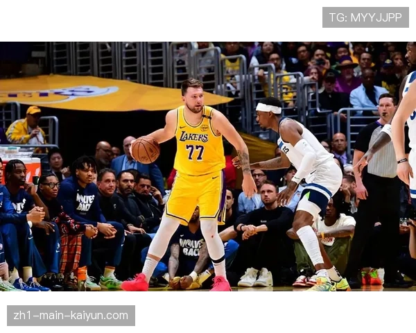 湖人G2防守端制造火箭15次失误 转换进攻得分比达28-12